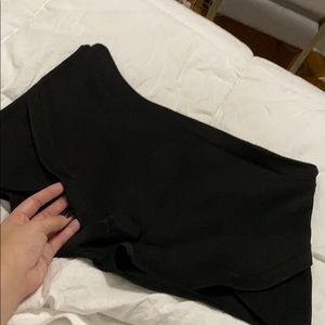 Stretchy black shorts
